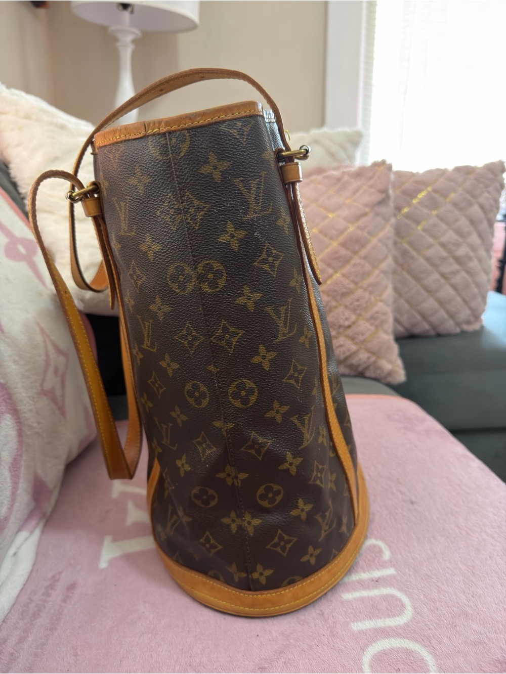Vintage Authentic Louis Vuitton Monogram Canvas Bucket Bag - Picture 2 of 12